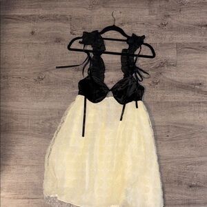 Black and Cream Sleeveless Dress